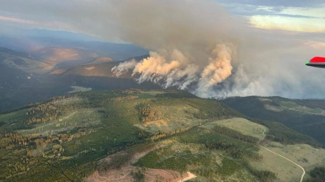 Wildfires Threaten Jasper, Alberta and Trans Mountain Pipeline