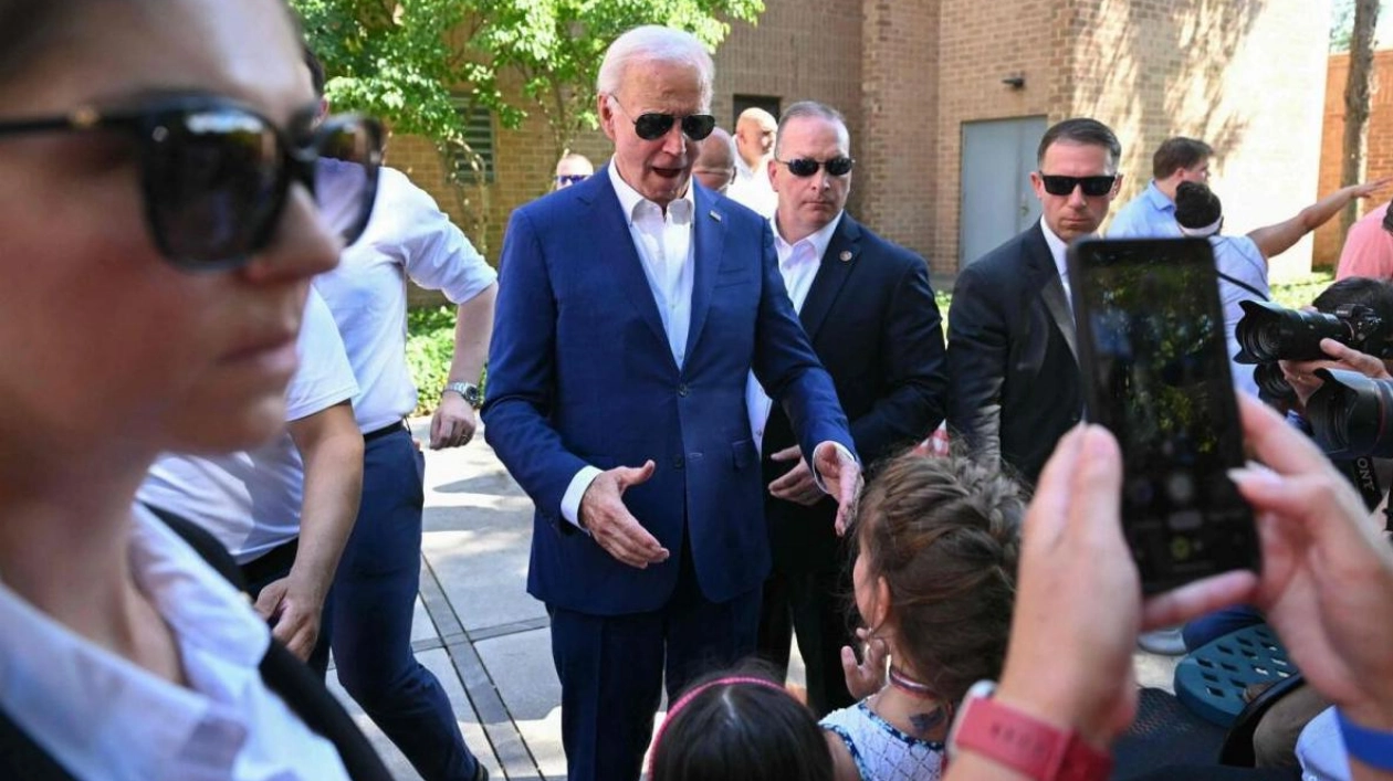 Biden Faces Crucial Week Amid Calls to Quit Presidential Race