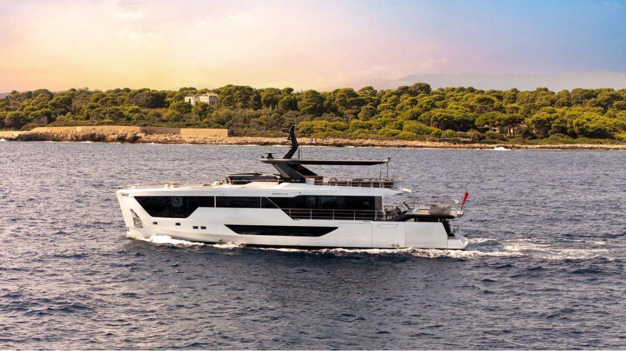 Numarine Unveils 30XP Explorer Yacht Minella