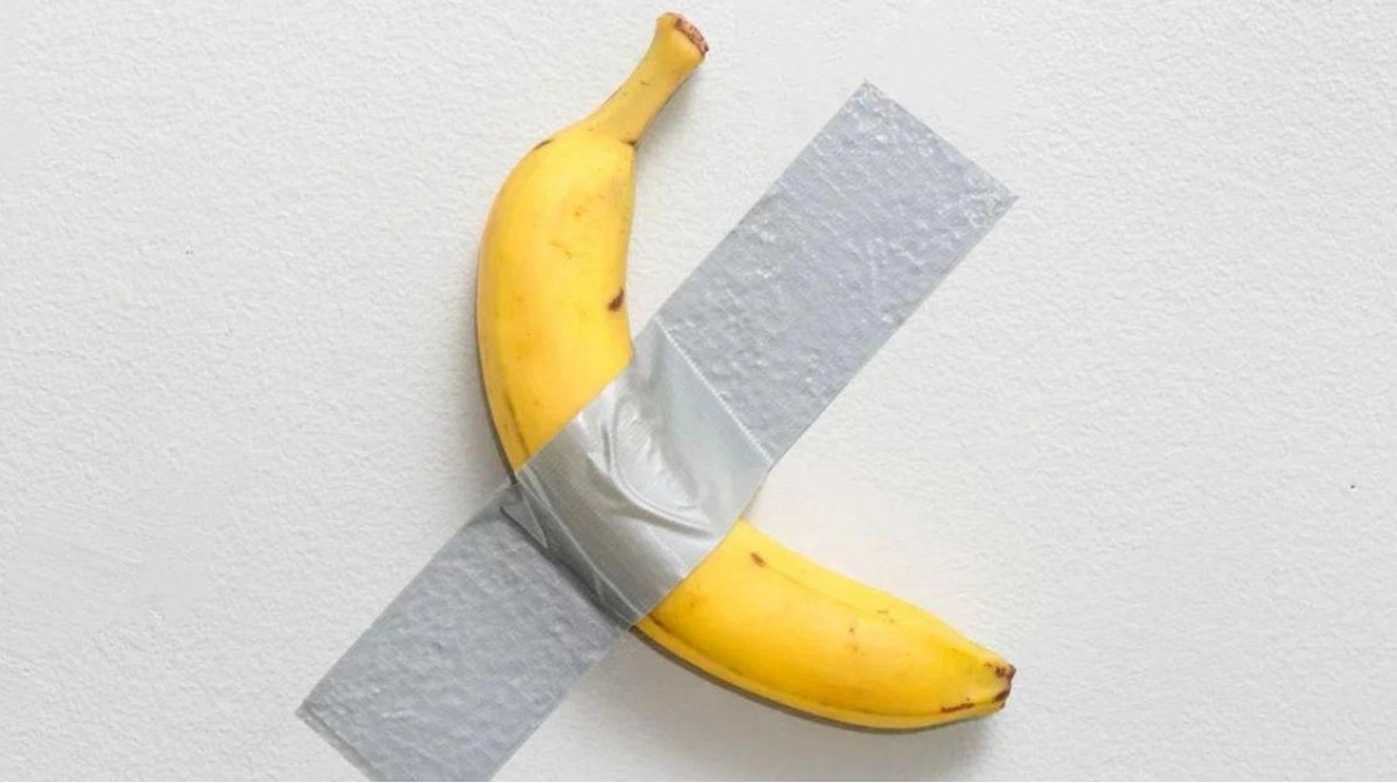 Maurizio Cattelan’s Duct-Taped Banana to Be Auctioned