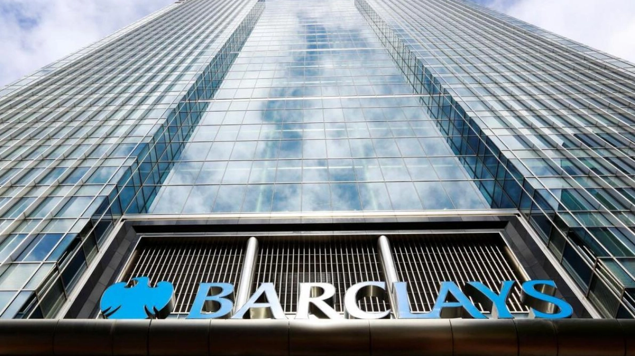 Barclays Raises Bonus Cap for Top Bankers