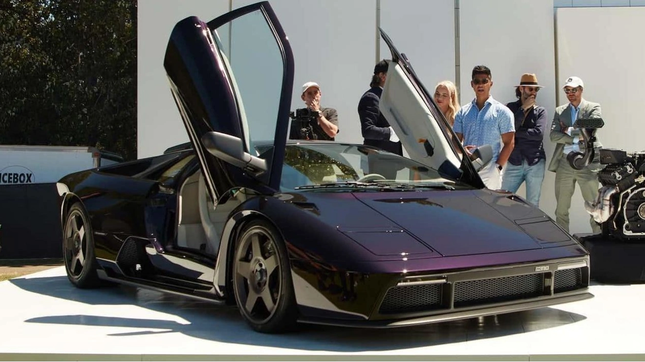 Reviving the '90s: Eccentrica V12 Diablo Restomod Debuts at The Quail