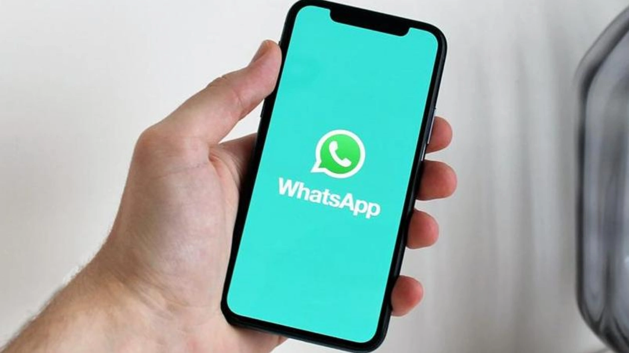 Заказ такси в Дубае стал проще: теперь через WhatsApp