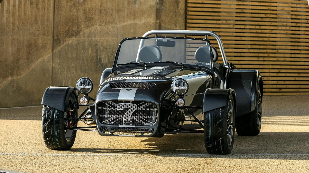 Caterham Seven CSR Twenty: Самый дорогой спорткар компании