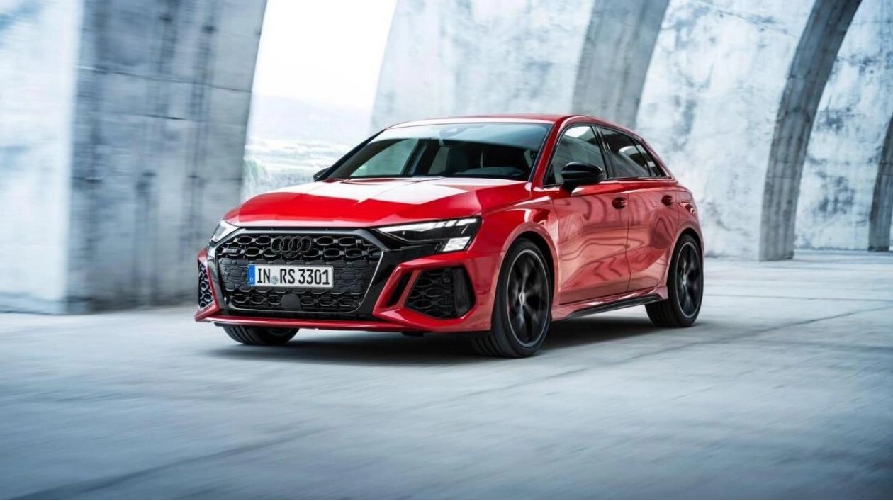 Exploring the Thrilling World of Hot Hatches: The Audi RS3 Sportback