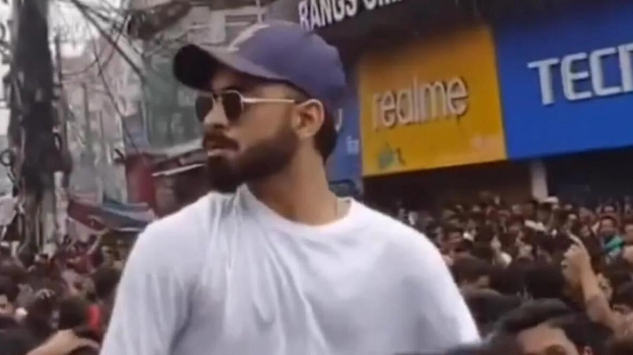 Lookalike of Virat Kohli Goes Viral Amid Bangladesh Protests