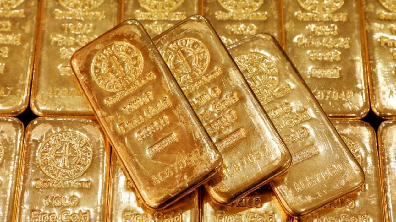 Gold Prices Surge Amid Russia-Ukraine Tensions