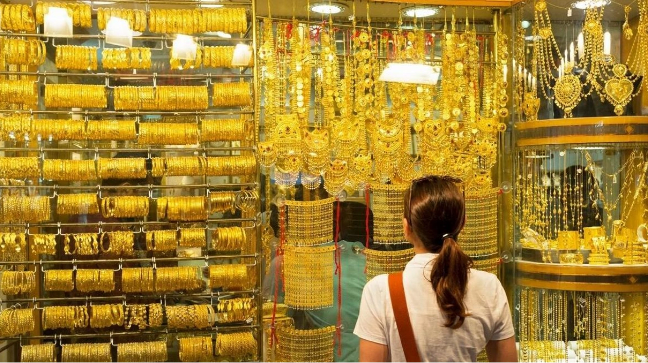 UAE Gold Prices Dip Slightly After Reaching All-Time High