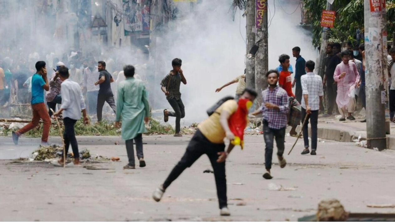 Soldiers Deployed in Bangladeshi Cities Amid Civil Unrest