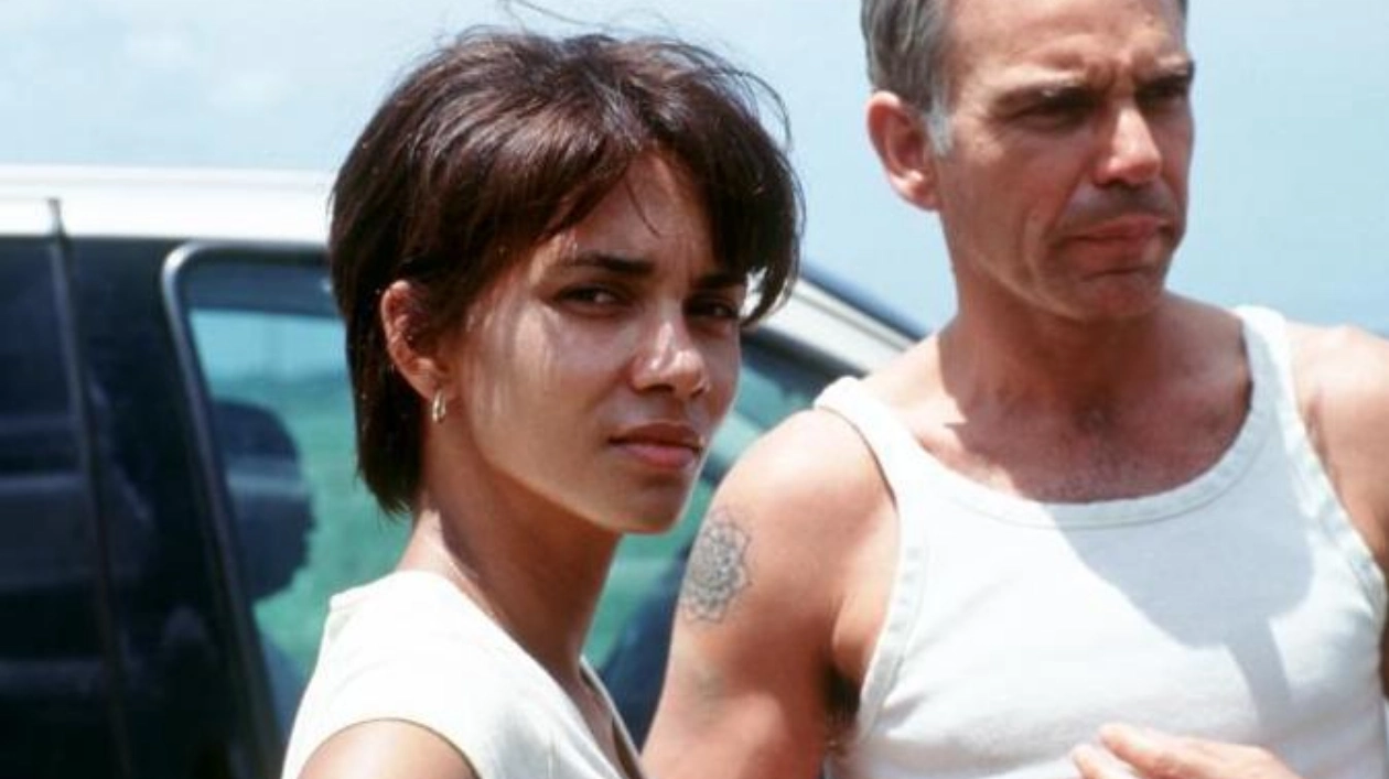 Halle Berry Debunks Rumor About Billy Bob Thornton