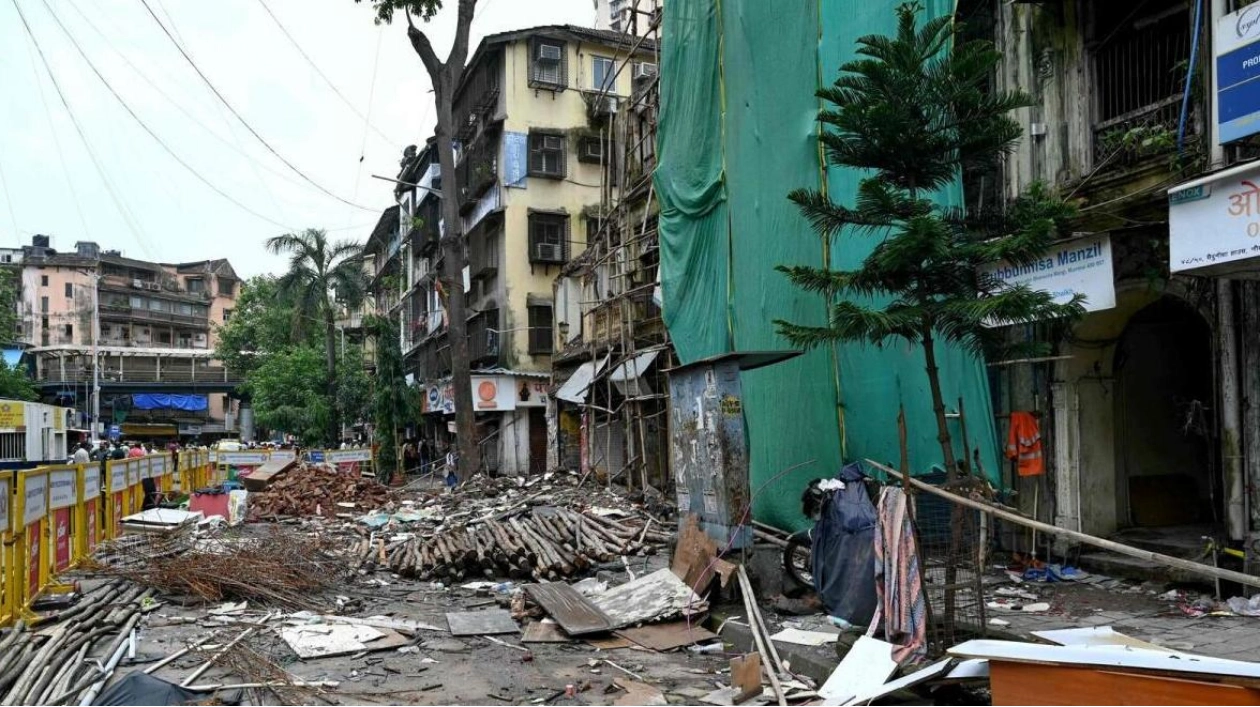 Mumbai's Dilapidated Buildings: A Risky Home for the Rent-Weary