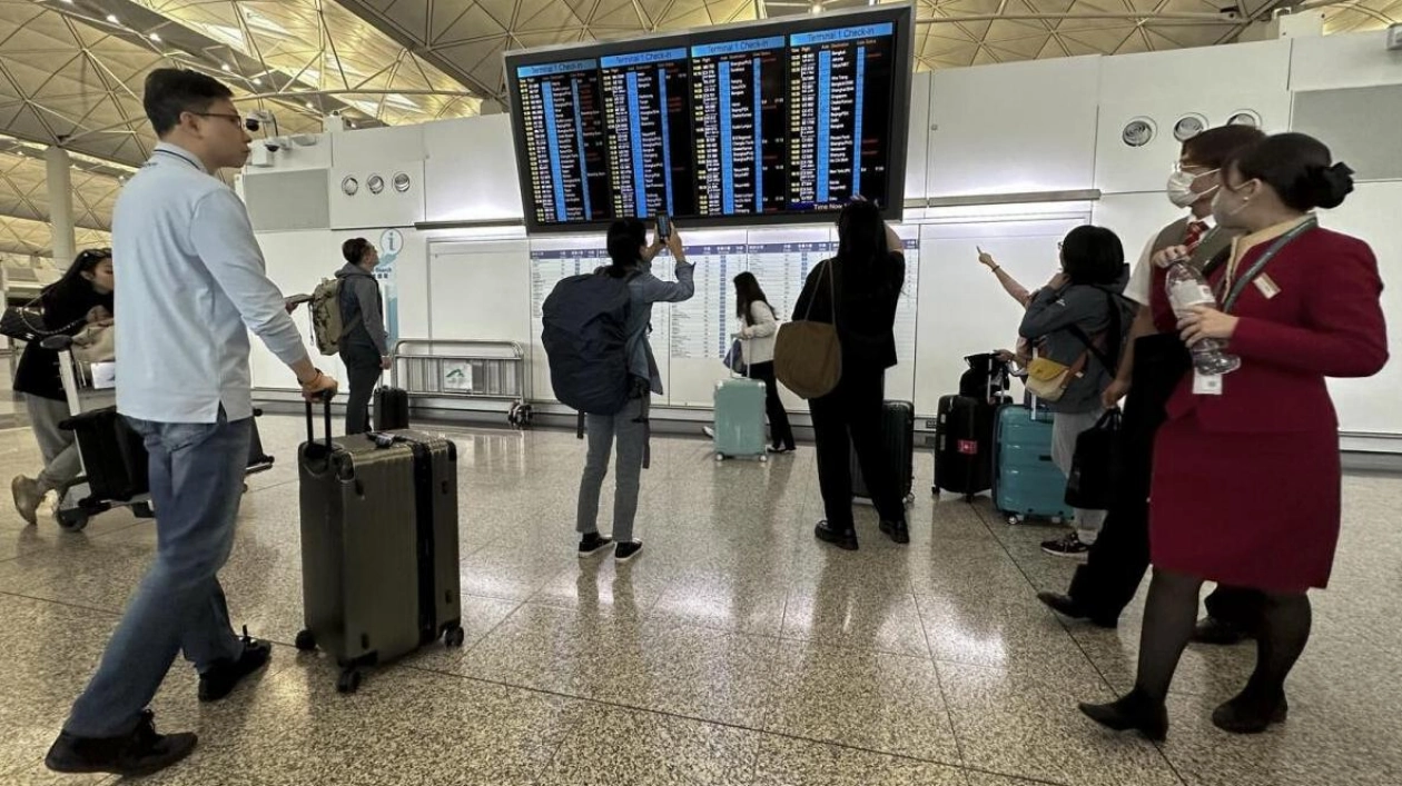 Hong Kong Airport Runway Closed Due to Damaged Cargo Plane