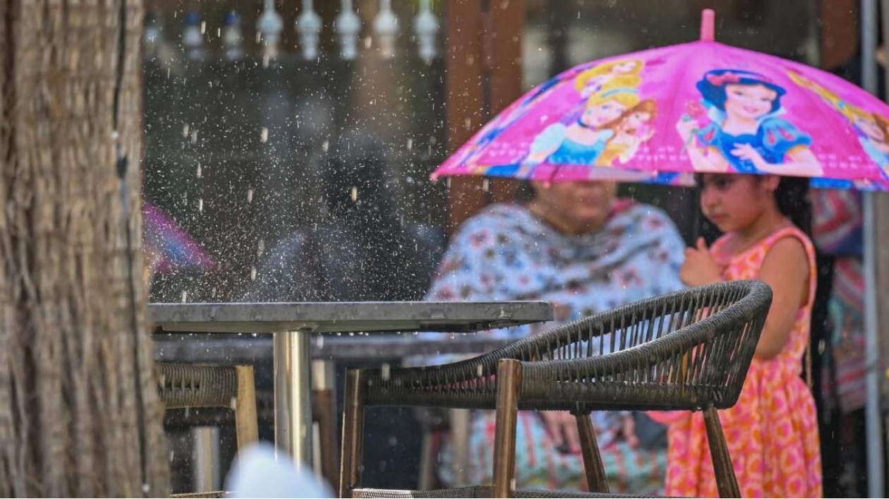 Rainy Afternoon Predicted in Parts of UAE, Clear Skies Elsewhere