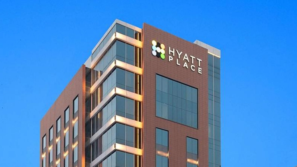 Пожар в отеле Hyatt Place Dubai Baniyas Square: два человека погибли