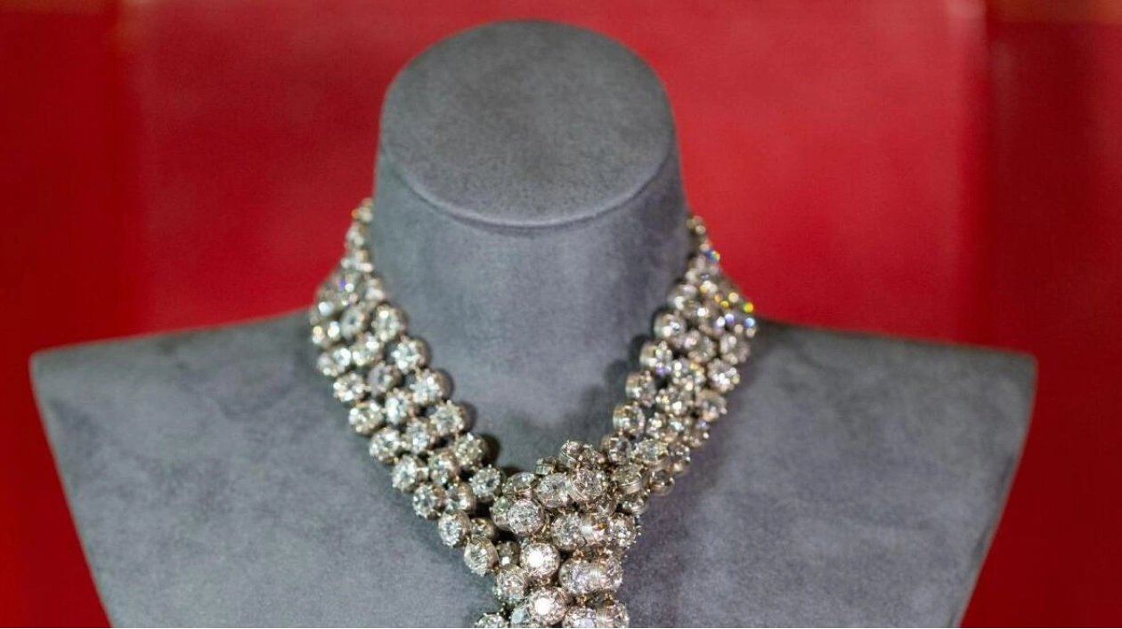 Historic 300-Carat Diamond Necklace Up for Auction