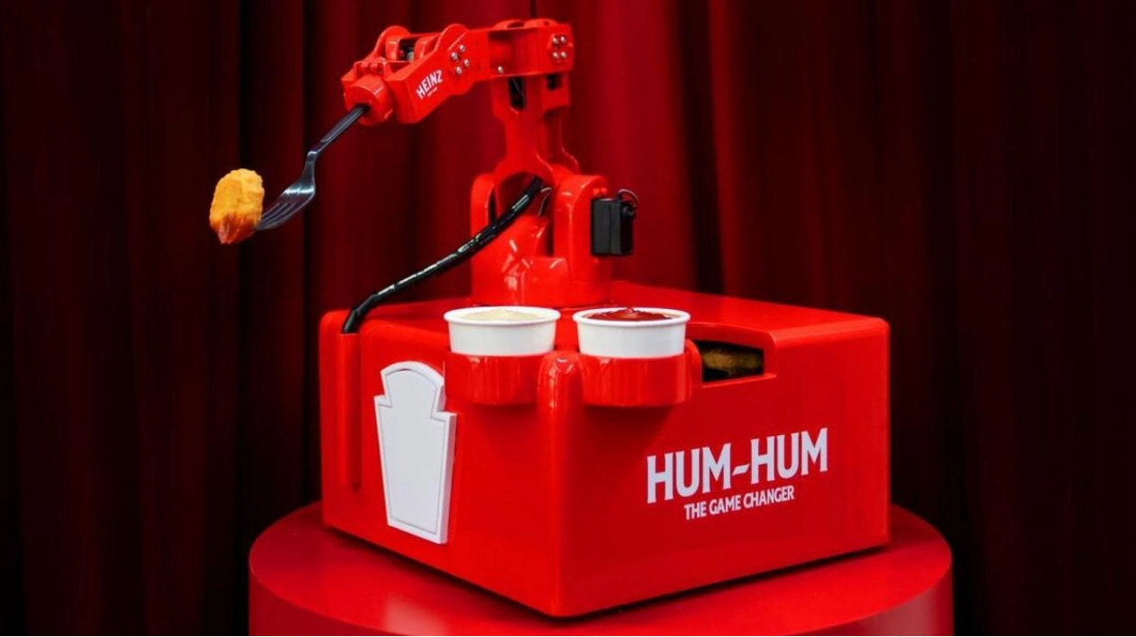 Heinz Unveils 'Hum Hum' Robotic Snack Dipper for Gamers