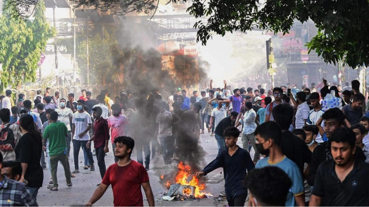 Protesters Set Fire to Bangladesh's BTV Headquarters Amid Ongoing Clashes