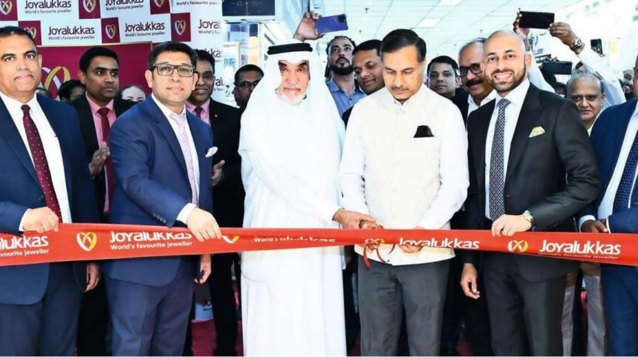 Joyalukkas Showroom Opens in Souk Al Watiya