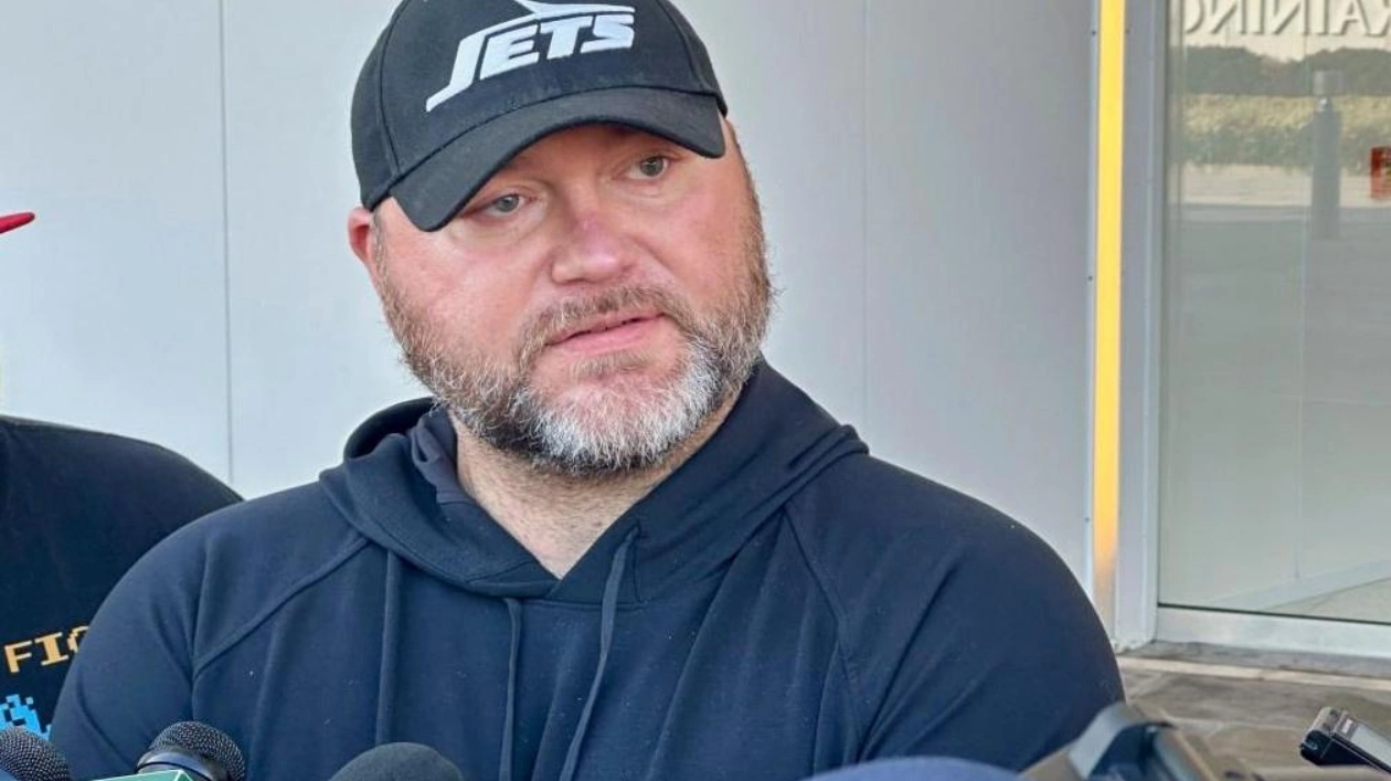 Jets Fire GM Joe Douglas and Head Coach Robert Saleh