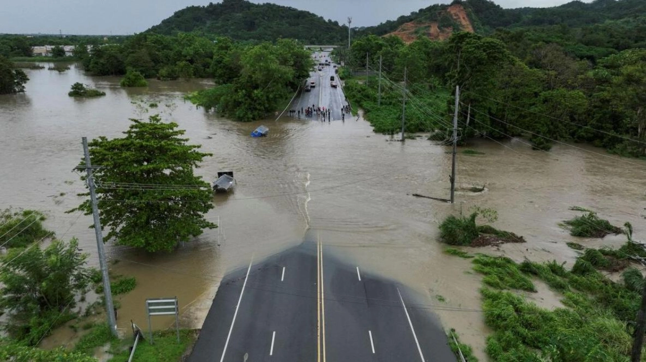 Hurricane Ernesto Threatens Bermuda After Crippling Puerto Rico