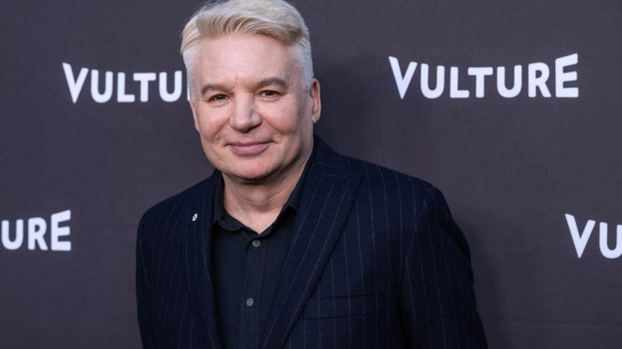 Mike Myers Reflects on Iconic SNL Sketch with Quincy Jones