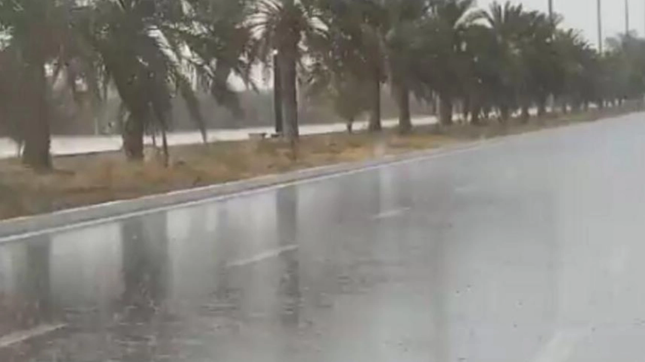 Heavy Rains Provide Relief in UAE Amid Soaring Temperatures