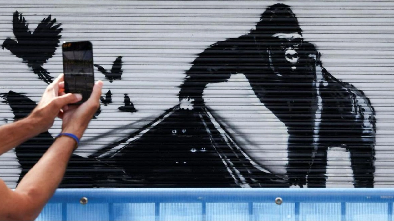 Banksy's Final Mural in London Zoo Series Unveiled