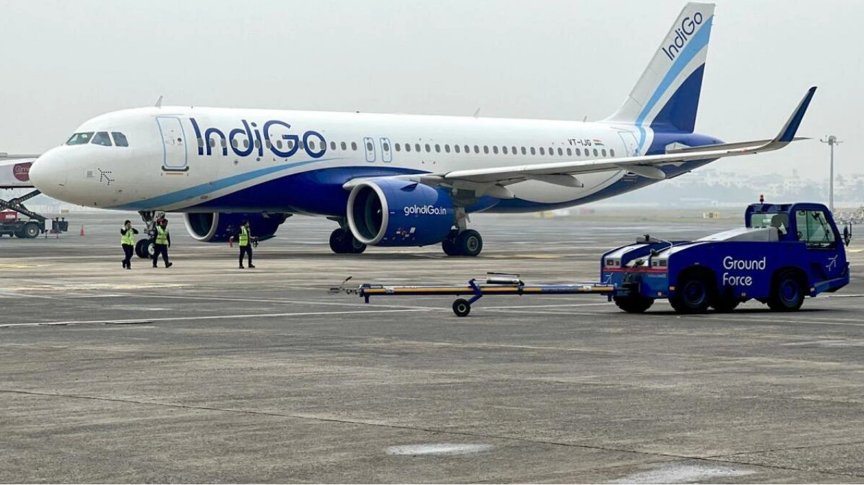 IndiGo Issues Travel Advisory for Kolkata Amid Protests