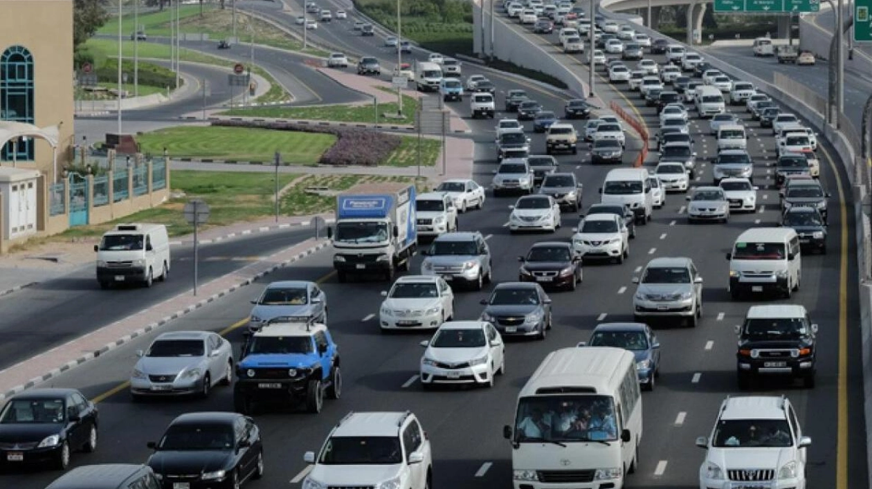 Dubai Police Alert Motorists to Accident on Airport Road