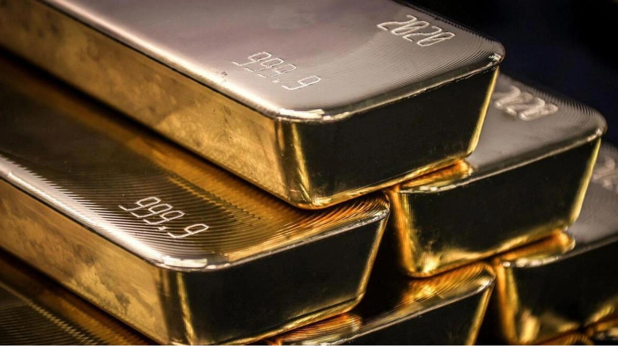 Gold Prices in Dubai Rebound After Brief Dip Below Dh300