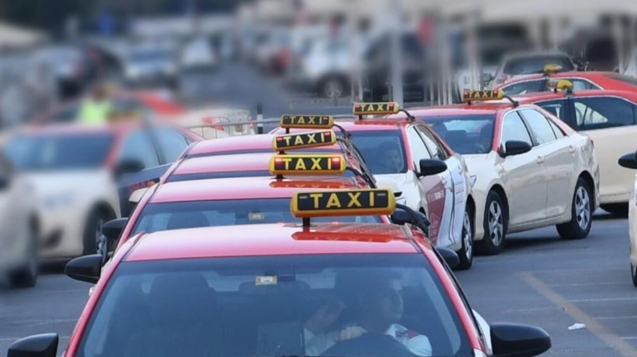 Modern Taxi Booking Methods Across the UAE