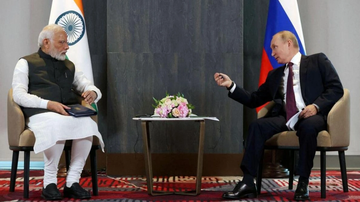 Modi Visits Russia Amid Balancing Act Between Moscow and Western Ties