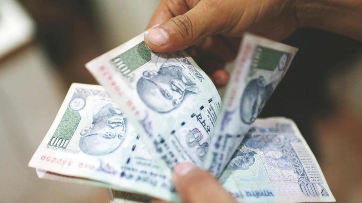 Indian Rupee Strengthens Amid Regional Currency Gains