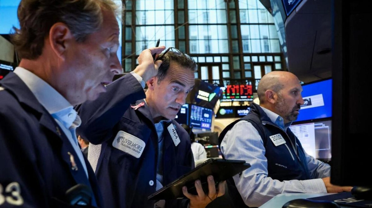 US Economy Uncertainty Fuels Market Volatility Amid Fed Policy Shifts