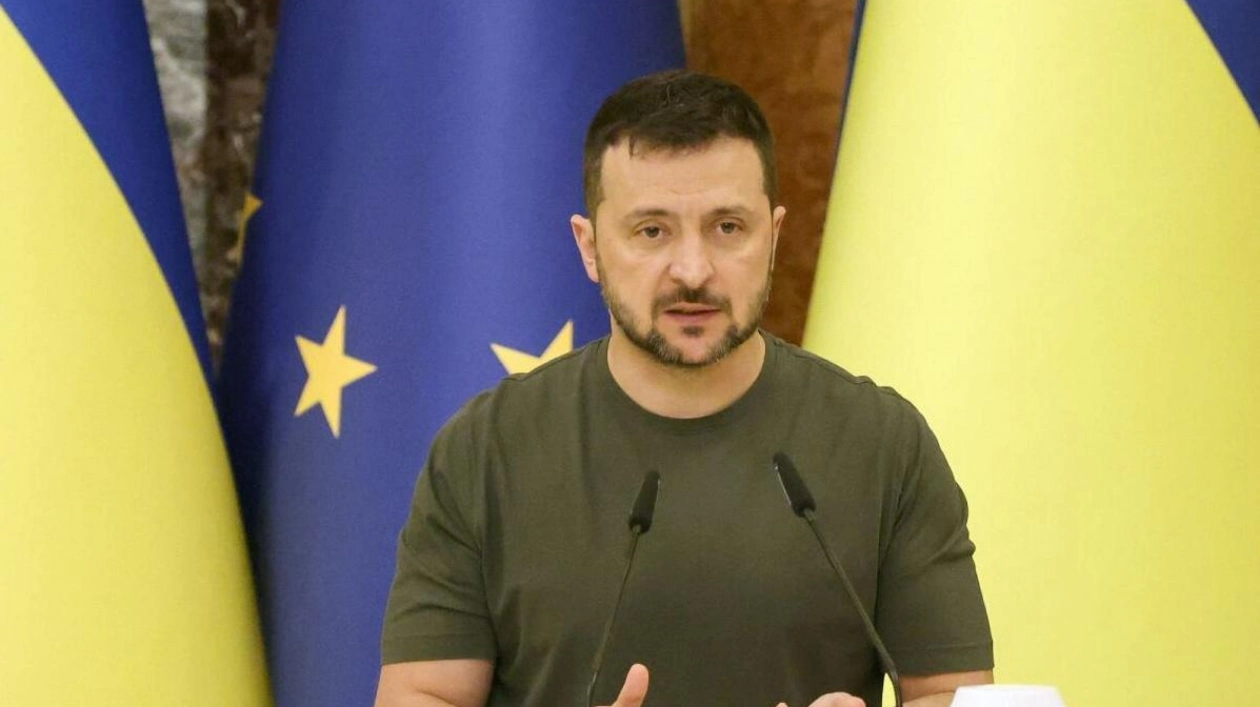 Zelensky to Push for Long-Range Missile Use in Washington Visit