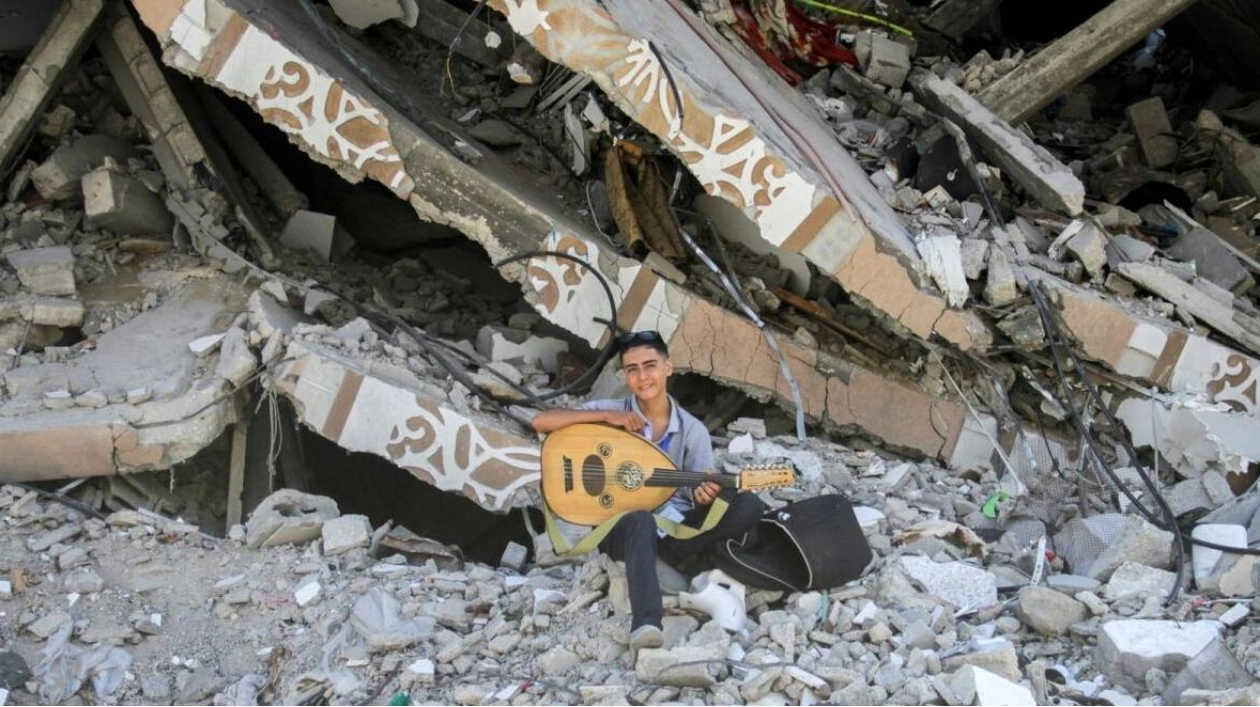 Gaza's Young Oud Player Brings Hope Amidst Devastation