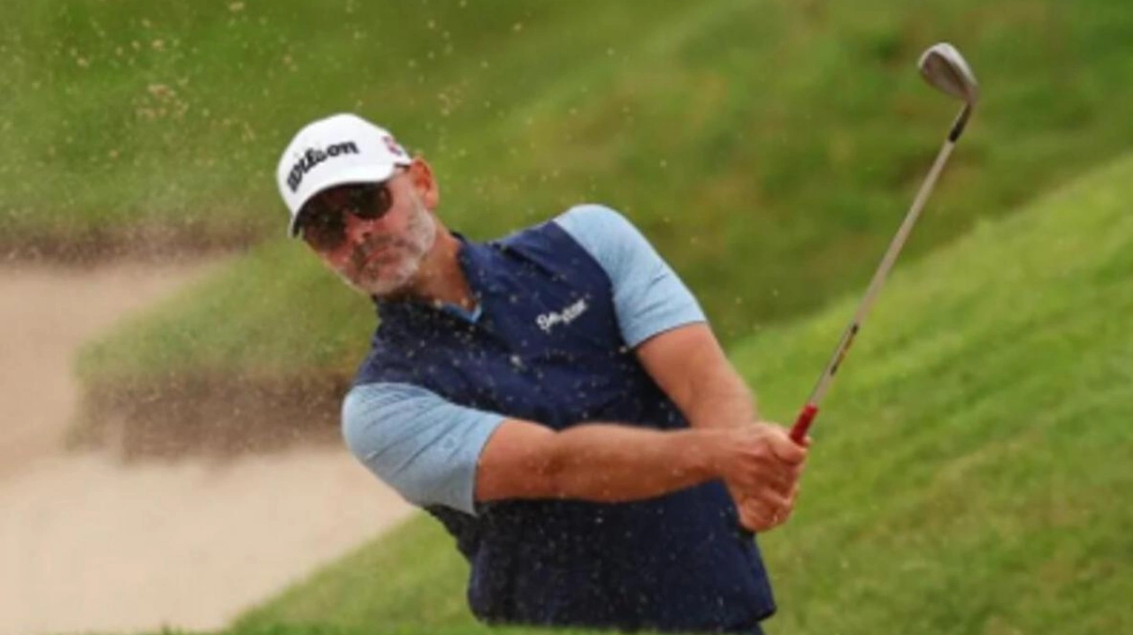 Paul Waring Leads Abu Dhabi HSBC Championship