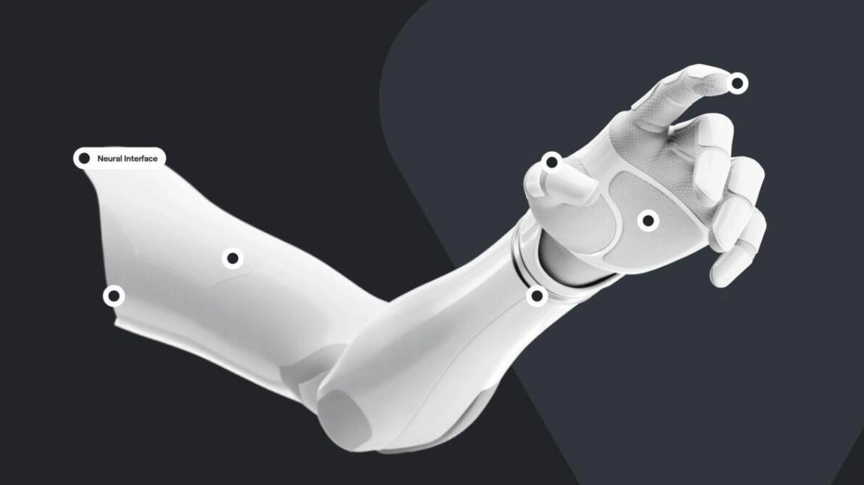 Atom Touch: A New Era in Prosthetic Technology with Individual Finger Control