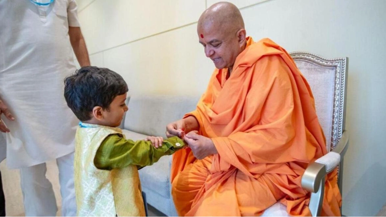 BAPS Hindu Mandir Celebrates First Raksha Bandhan in Abu Dhabi