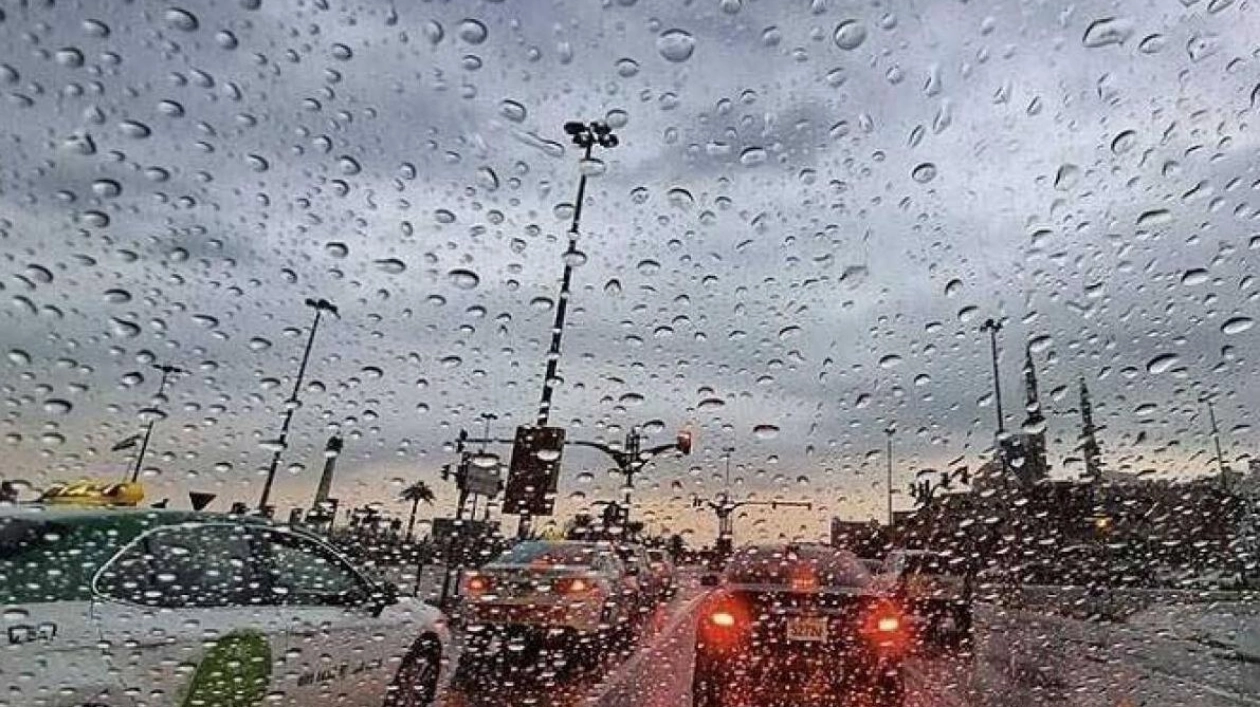 Rainfall Expected in UAE's Eastern and Western Regions