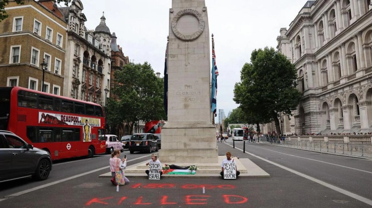 UK Police Arrest Pro-Palestinian Protesters at Cenotaph