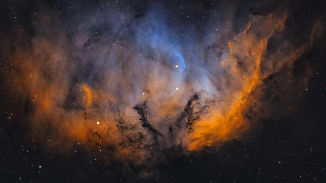 UAE Astronomers Capture Stunning Tulip Nebula Images