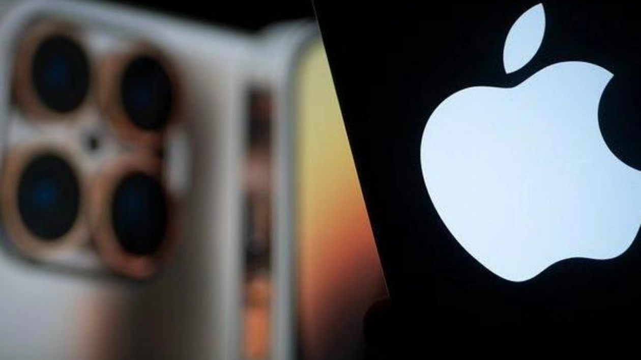 Apple начала разработку складного iPhone