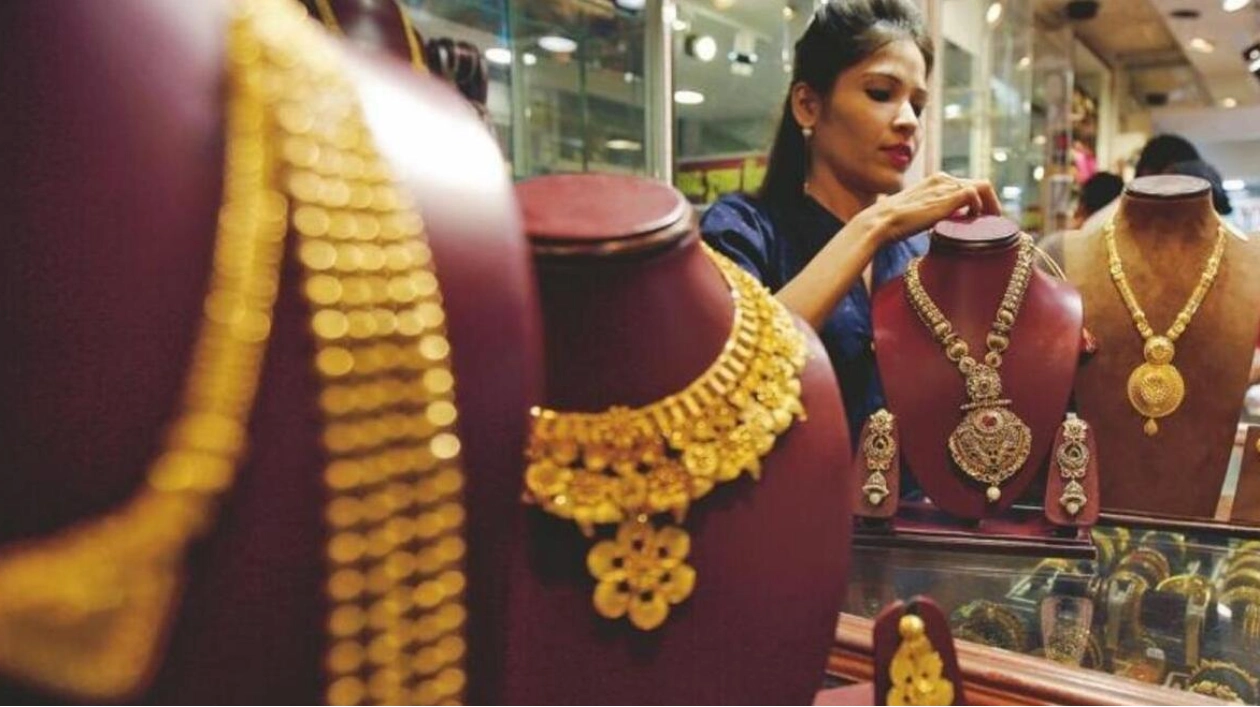 Dubai Shoppers Shift to 18K Gold Amid Rising Prices