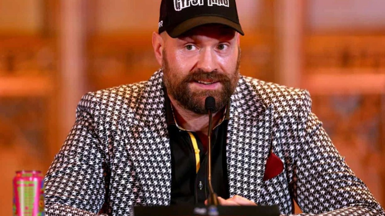 Tyson Fury Reveals Wife's Miscarriage Before Usyk Fight