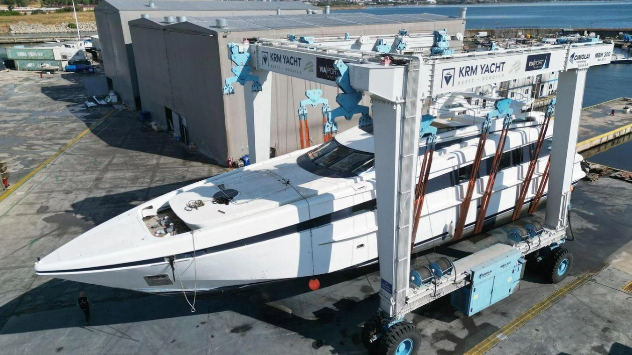 Opus II Yacht Undergoes Major Refit in Istanbul