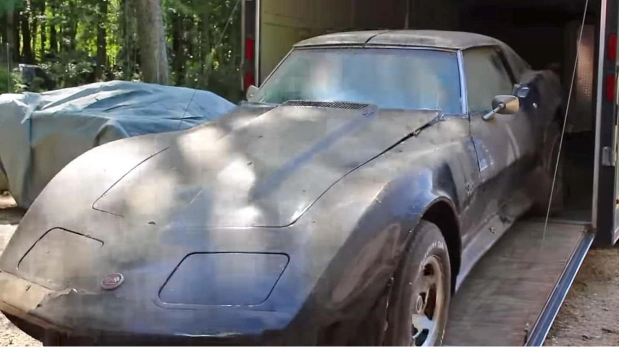 Reviving a Neglected 1976 Corvette Stingray