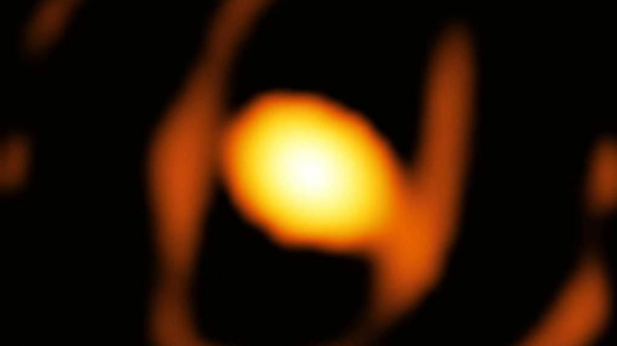 First Detailed Photo of a Star Outside the Milky Way