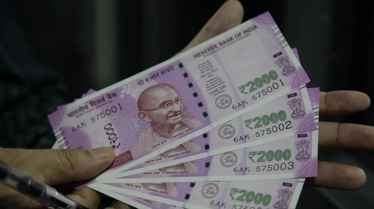 Indian Rupee Hits Record Low Amid U.S. Election Results