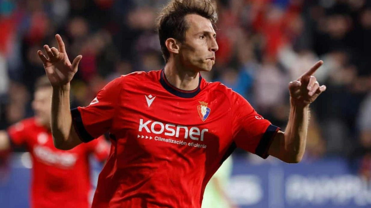 Budimir Double Helps Osasuna Shock Barcelona